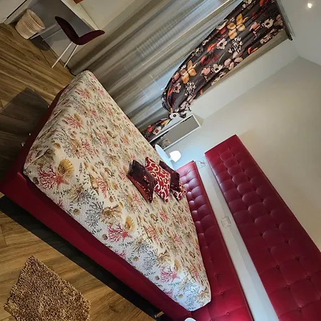 Romeo's Eye Guest house *